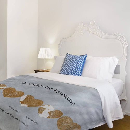 koragarro family reunion gift, personalized throw blanket, long distance relationship, family locations map, grandparents gift, gift to Mom Dad