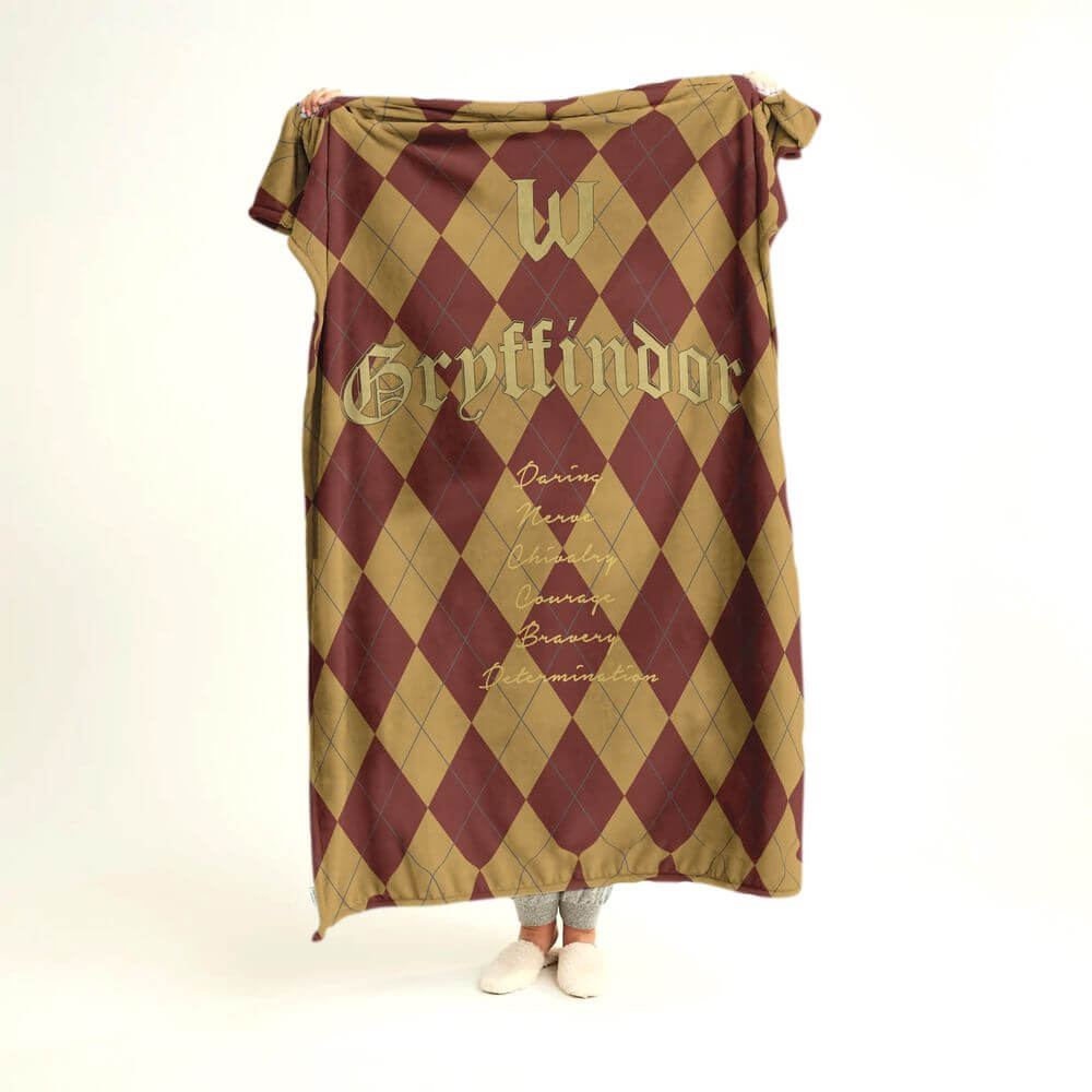 koragarro harry potter decorations, Gryffindor personalized home décor, custom throw blanket, potterhead gift, red gold pattern, fleece and sherpa blanket, Christmas gift to HP fans