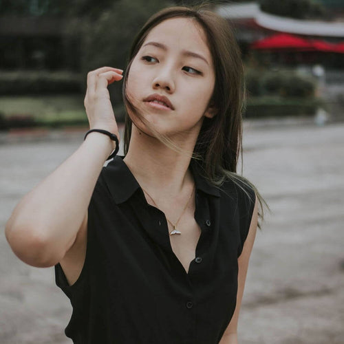 kora garro jewelry gold necklace mother of pearl mermaid Alyssa