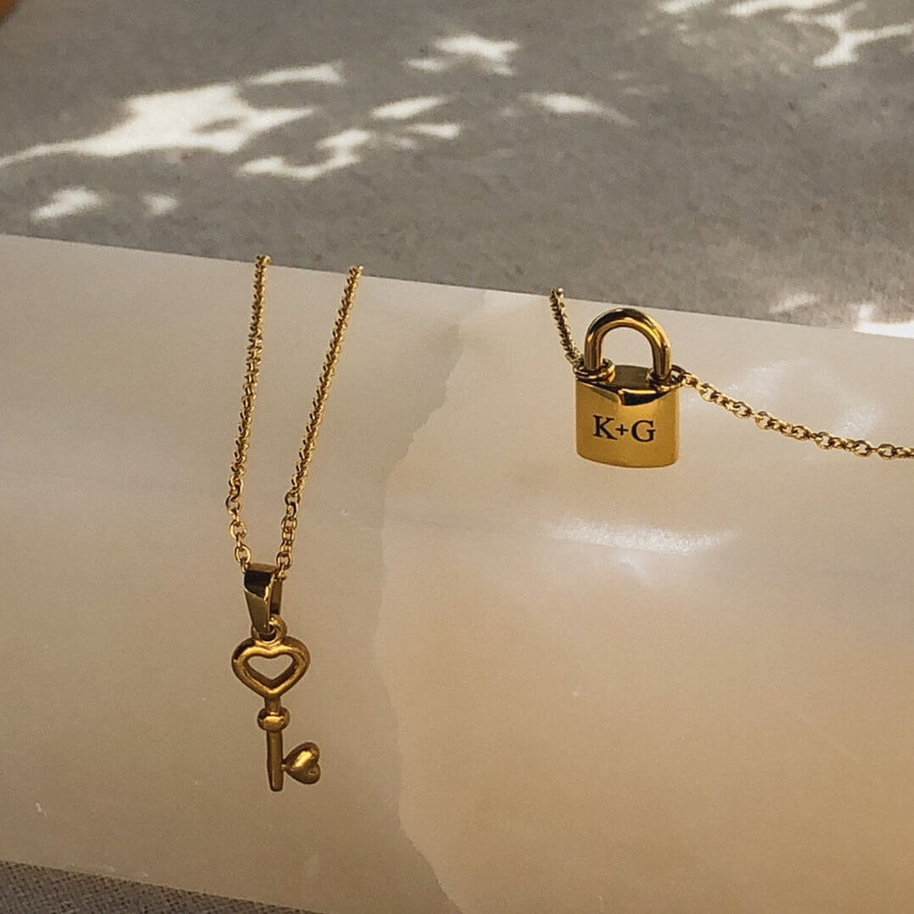 koragarro gold love key necklace Cora