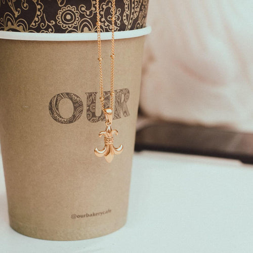 kora garro jewelry retro necklace gold lily flower roma fleur-de-lis