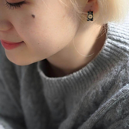 koragarro jewelry small hoop earring enamel flower hoops Daisy