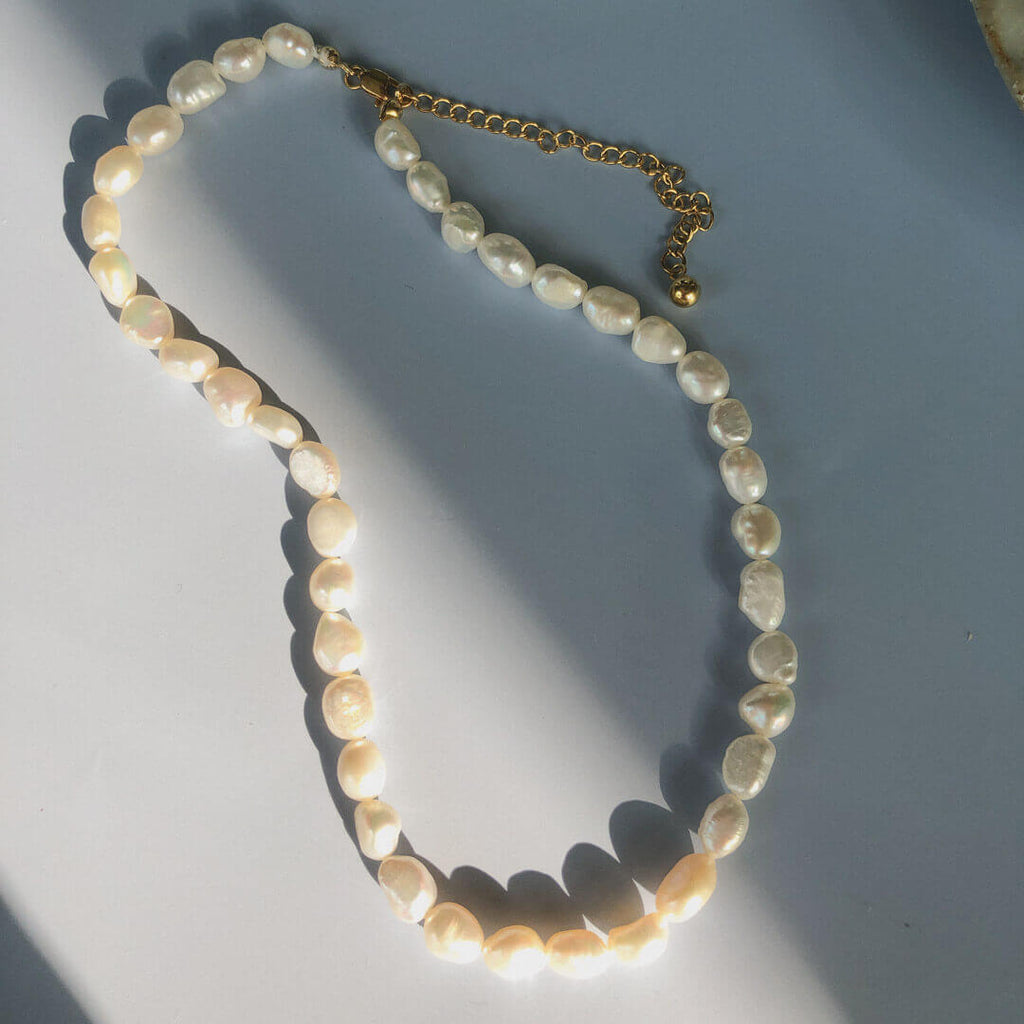 koragarro pearl choker necklace sophia