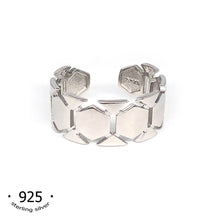 Load image into Gallery viewer, sterling silver band chunky ring honeycomb koragarro